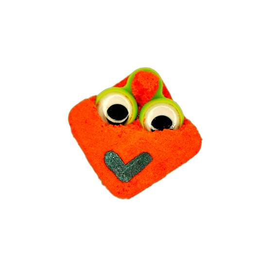 Eye Spy Bath Bomb
