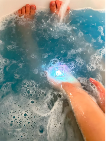 Salty Beach Bath Bomb with light cube