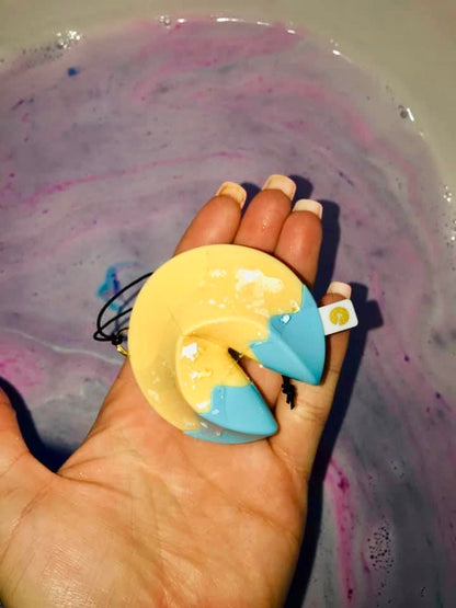 Cookie Charm Toy Bath Bomb